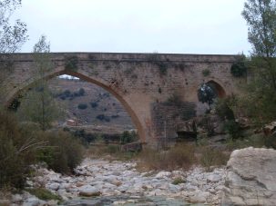 Un viaducto sustituirá el puente gótico de la todolella sobre el río Cantavieja